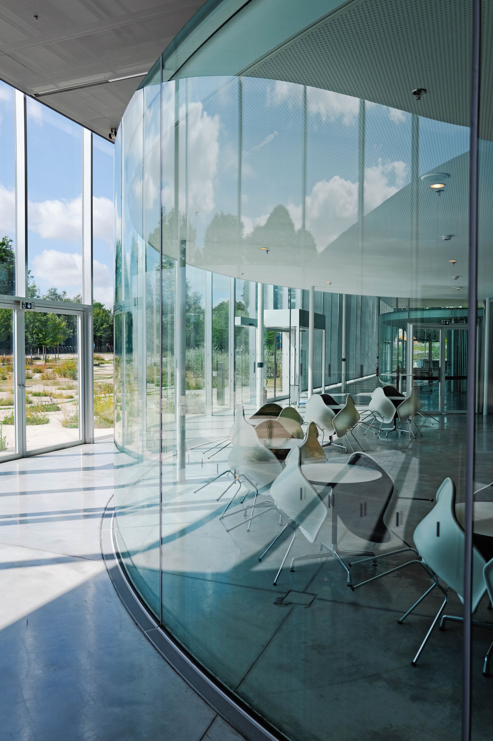 Curved glass automatic doors